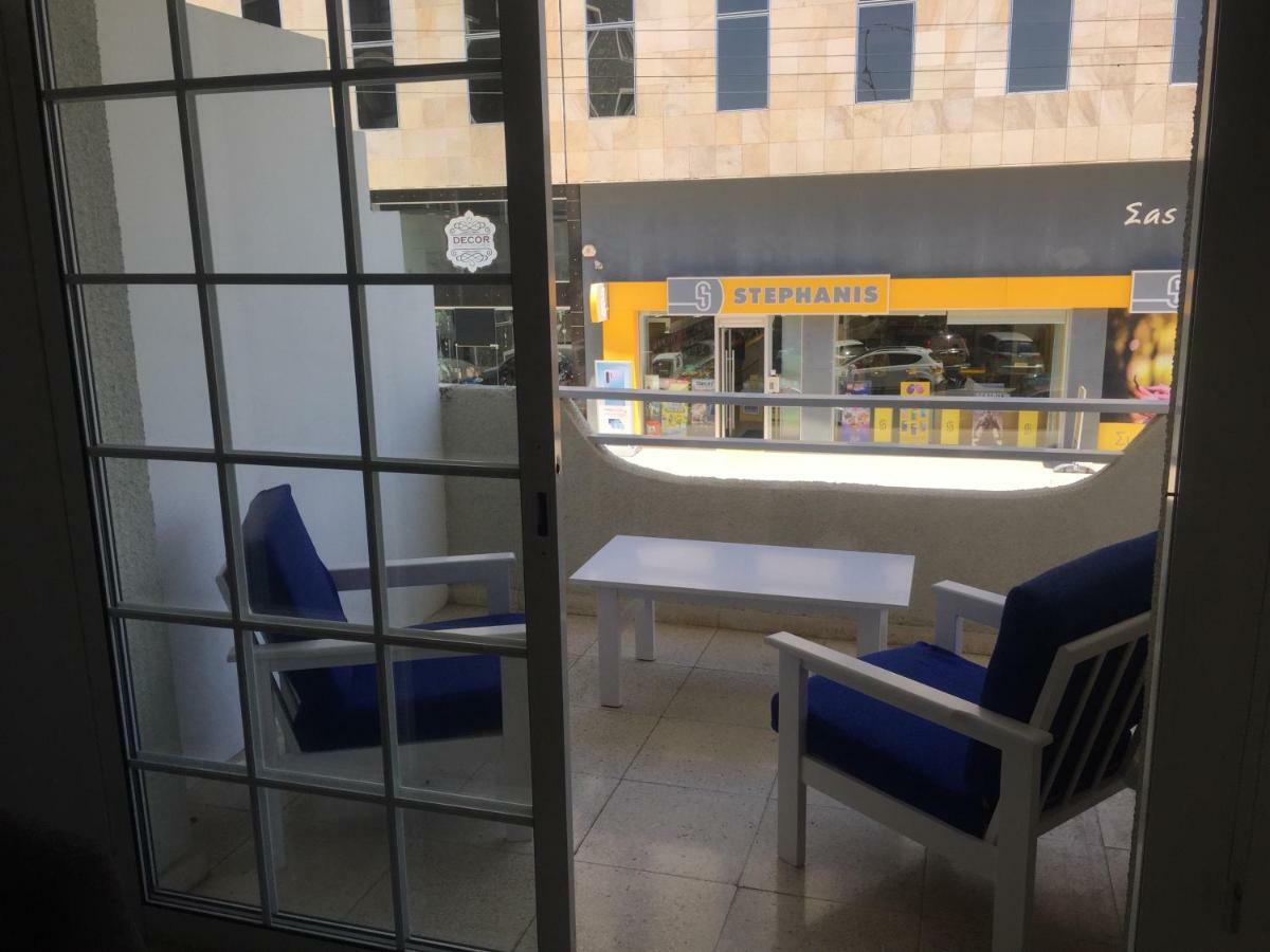 Modern Apartment In Paphos Town Centre Eksteriør billede