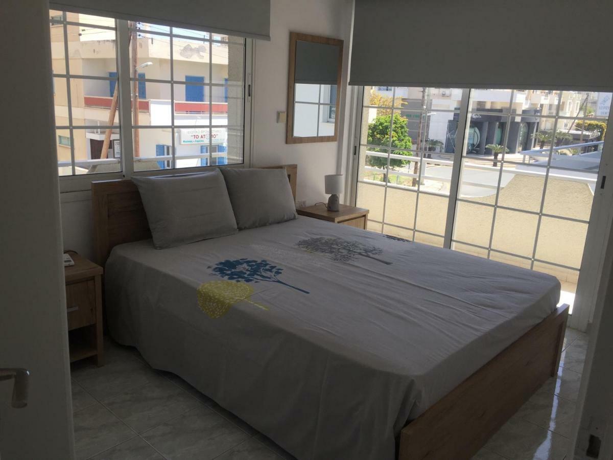 Modern Apartment In Paphos Town Centre Eksteriør billede