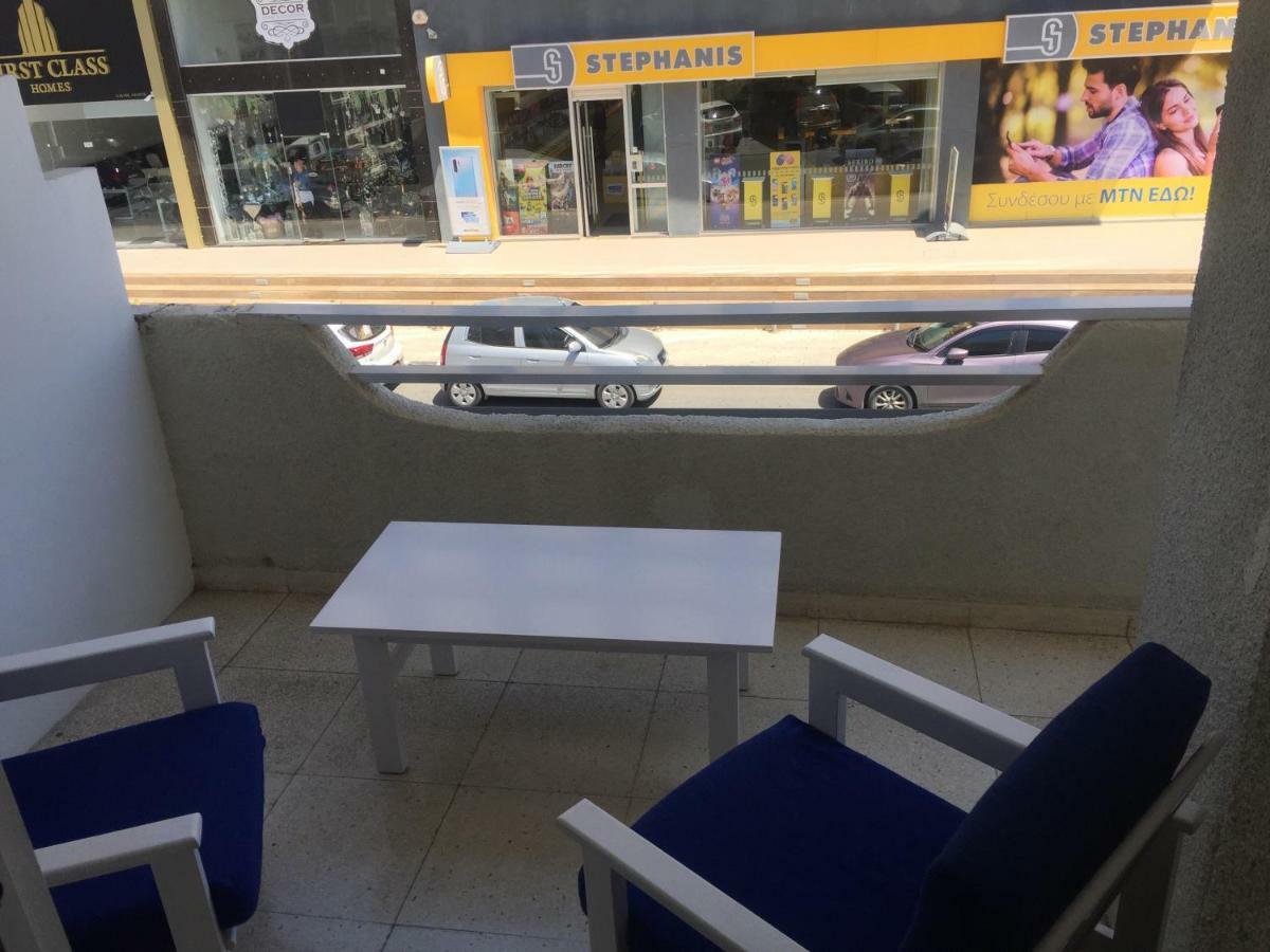Modern Apartment In Paphos Town Centre Eksteriør billede
